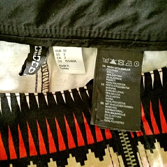 H&M Multicolored Tribal Chevron Skirt Size 2 - Picture 6 of 7